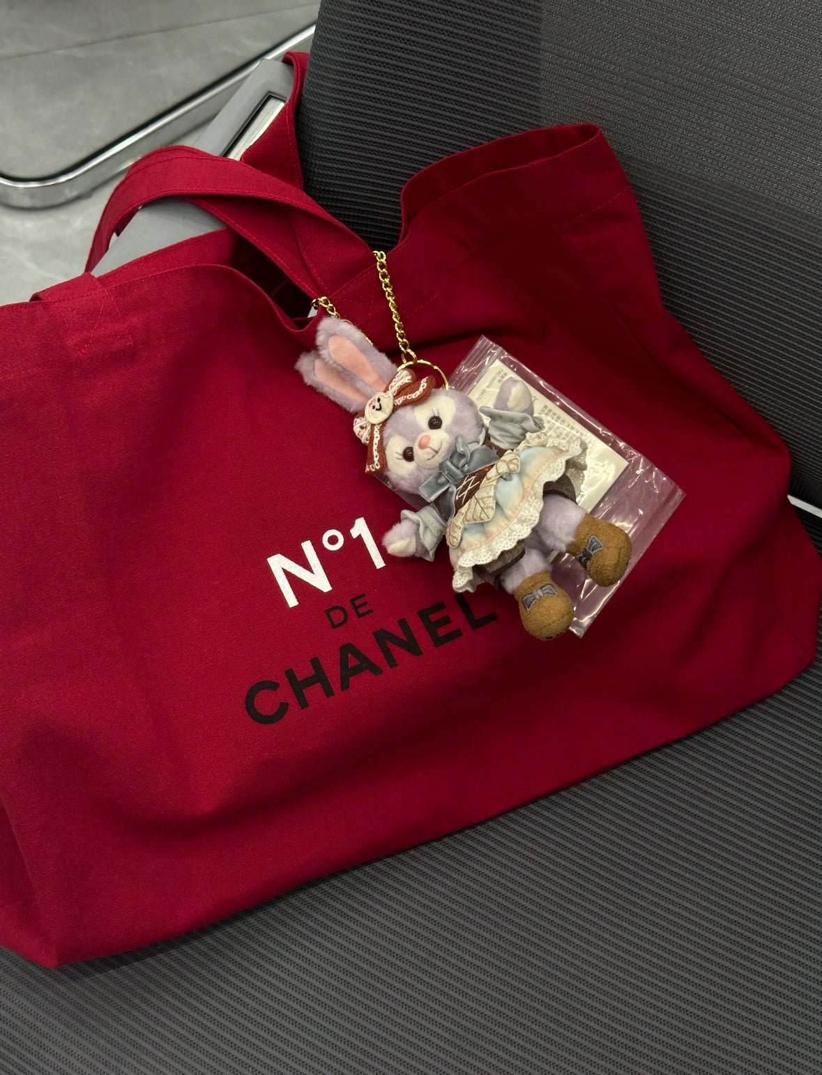 C-HANEL Floral Luxe Gift Set – Premium Skincare & Beauty Essentials red