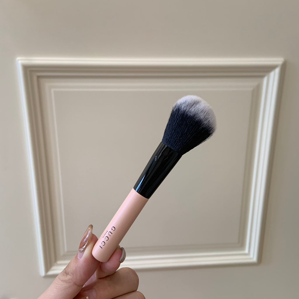 gucci pink Makeup Brush Holder Set