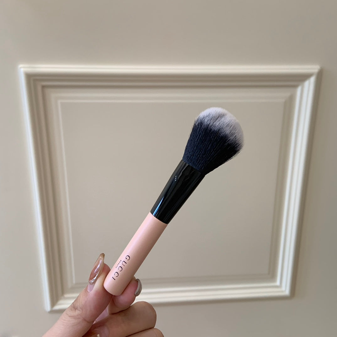 gucci pink Makeup Brush Holder Set