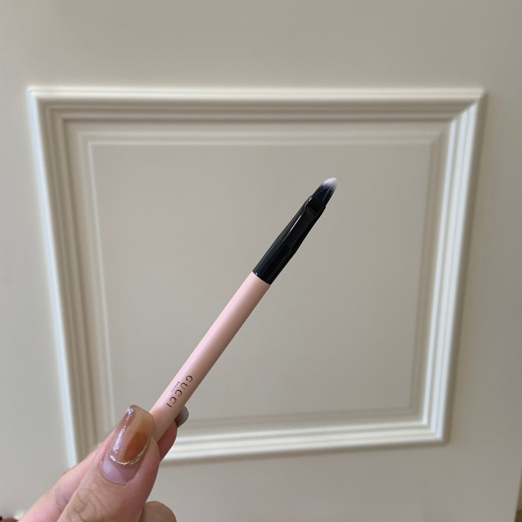 gucci pink Makeup Brush Holder Set