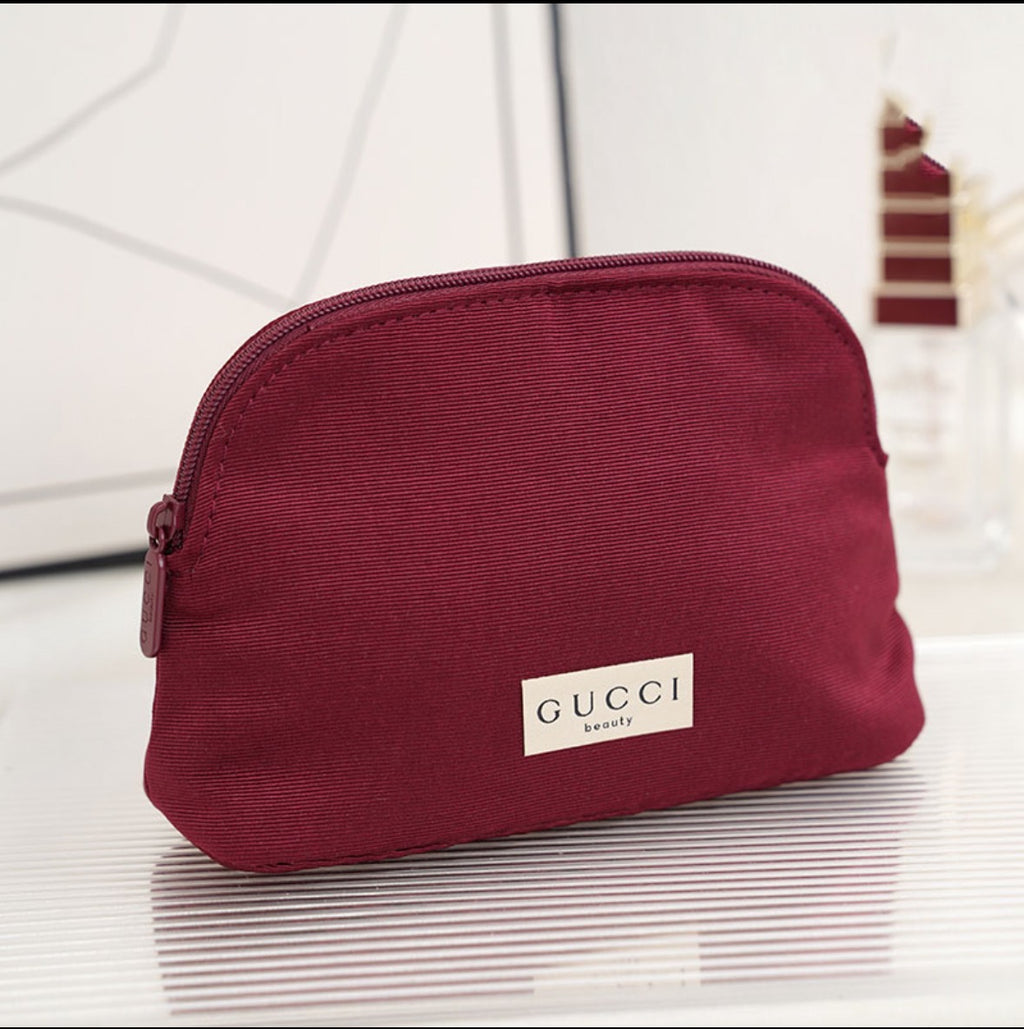 GUCCI MAKEUP BAG RED