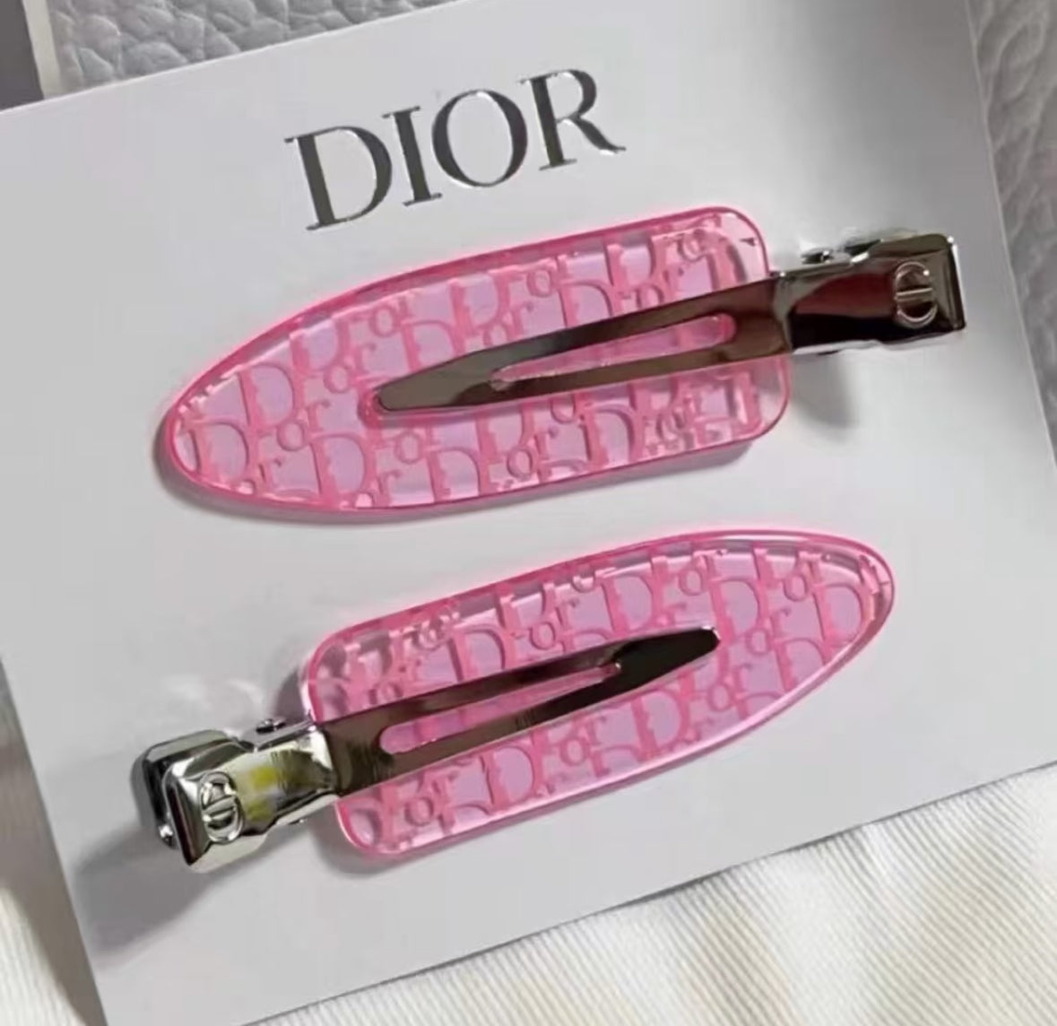 Dior Classic Oblique Pink Hair Clip gwp
