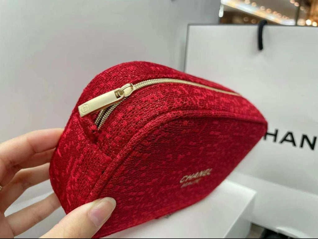 CHANEL MAKEUP BAG RED