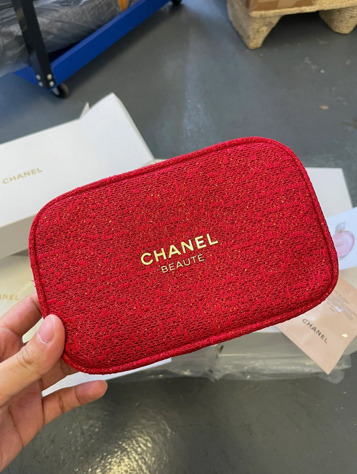 CHANEL MAKEUP BAG RED