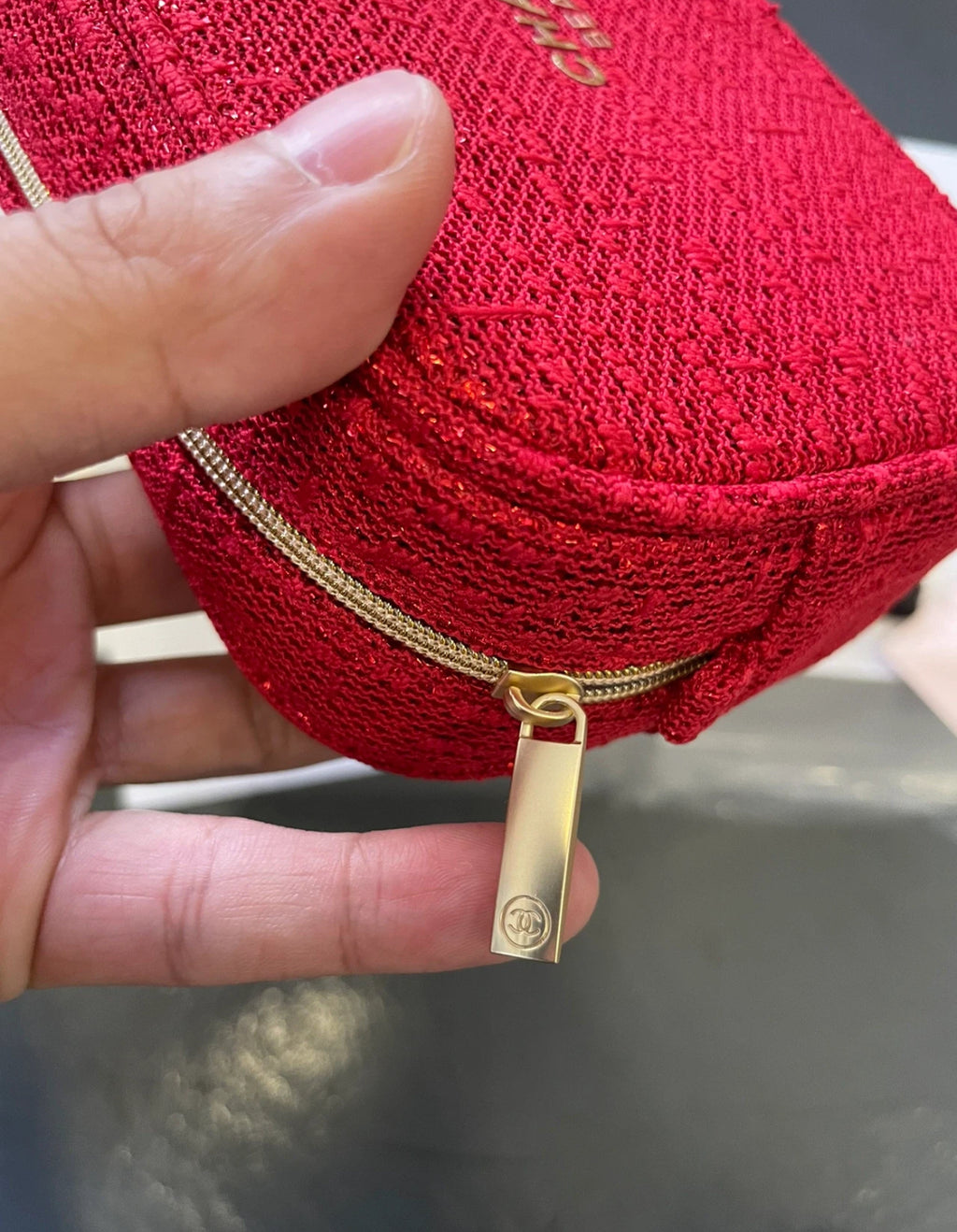 CHANEL MAKEUP BAG RED