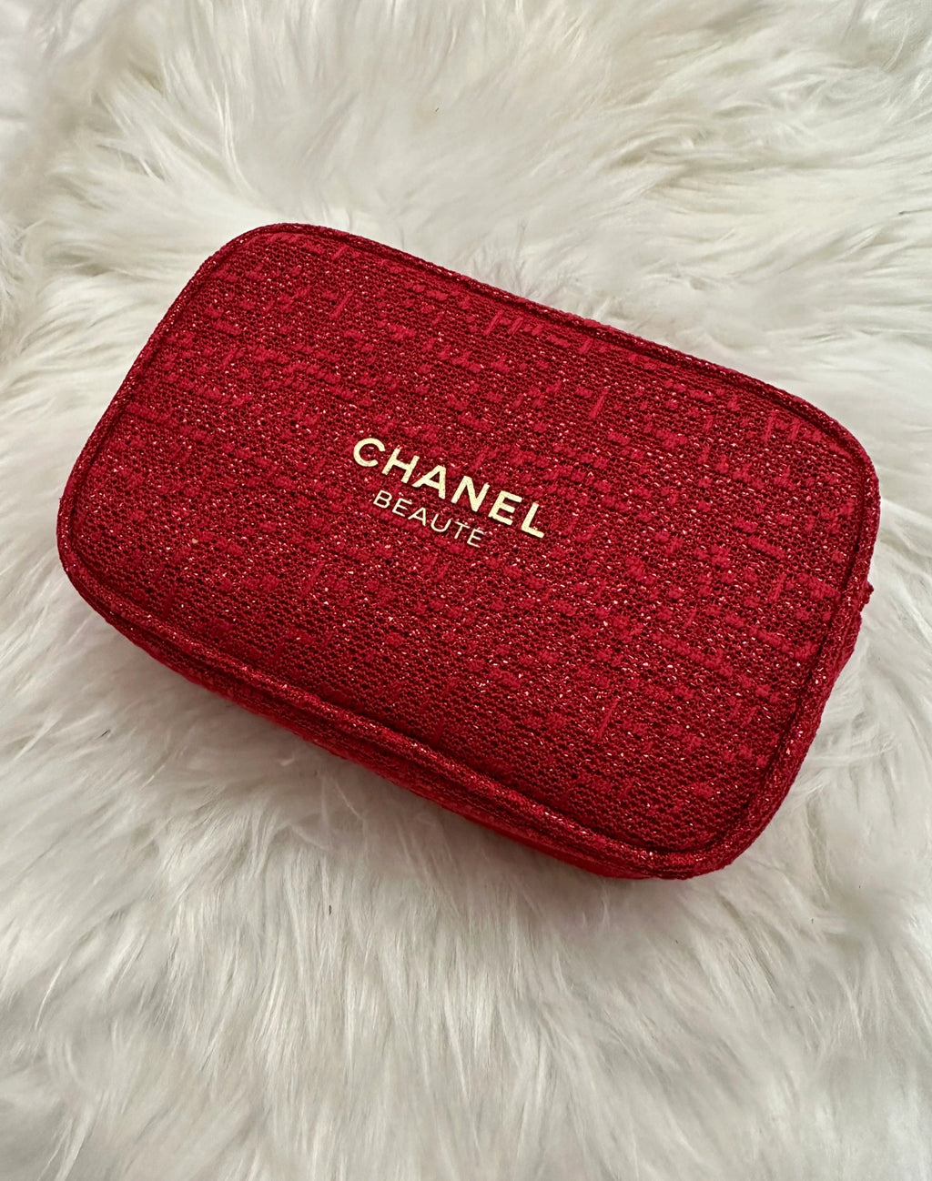 CHANEL MAKEUP BAG RED