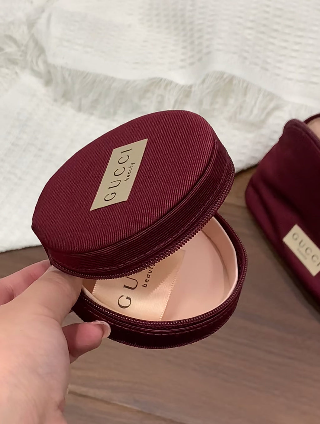 CUCCI MAKEUP BAG RED