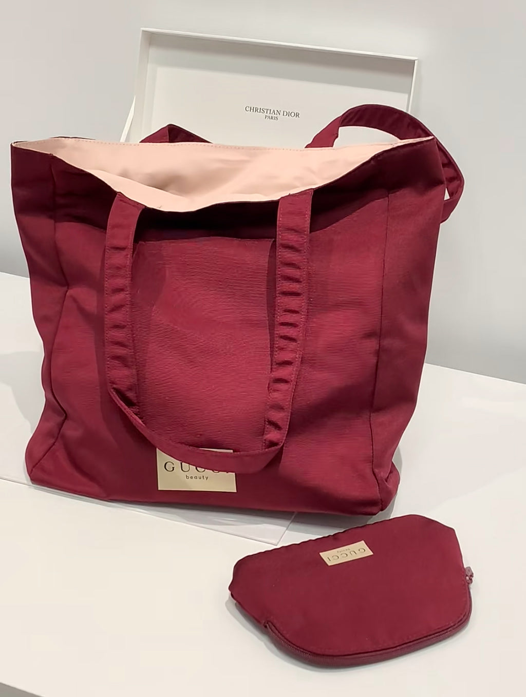 CUCCI  RED  MAKEUP BAG