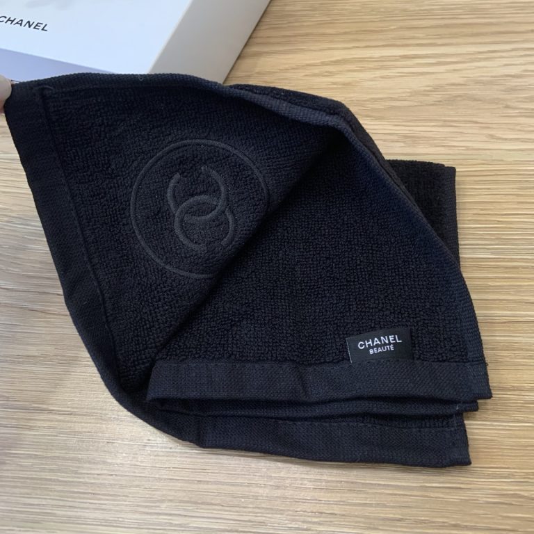 chanelTowel LA COLLECTION Set of 3 Red Black White Novelty