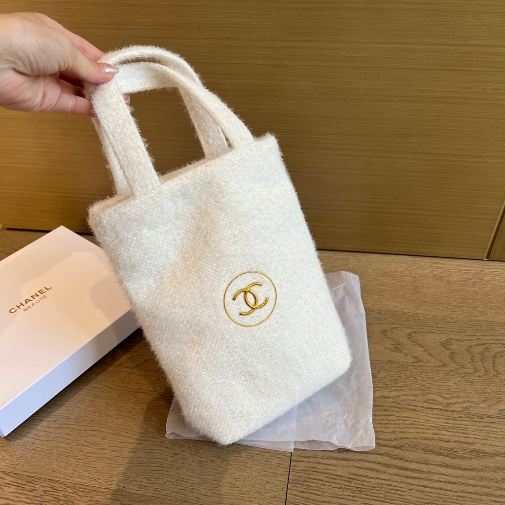 C-hanel Cream-Color Christmas Special Snowflake Handbag