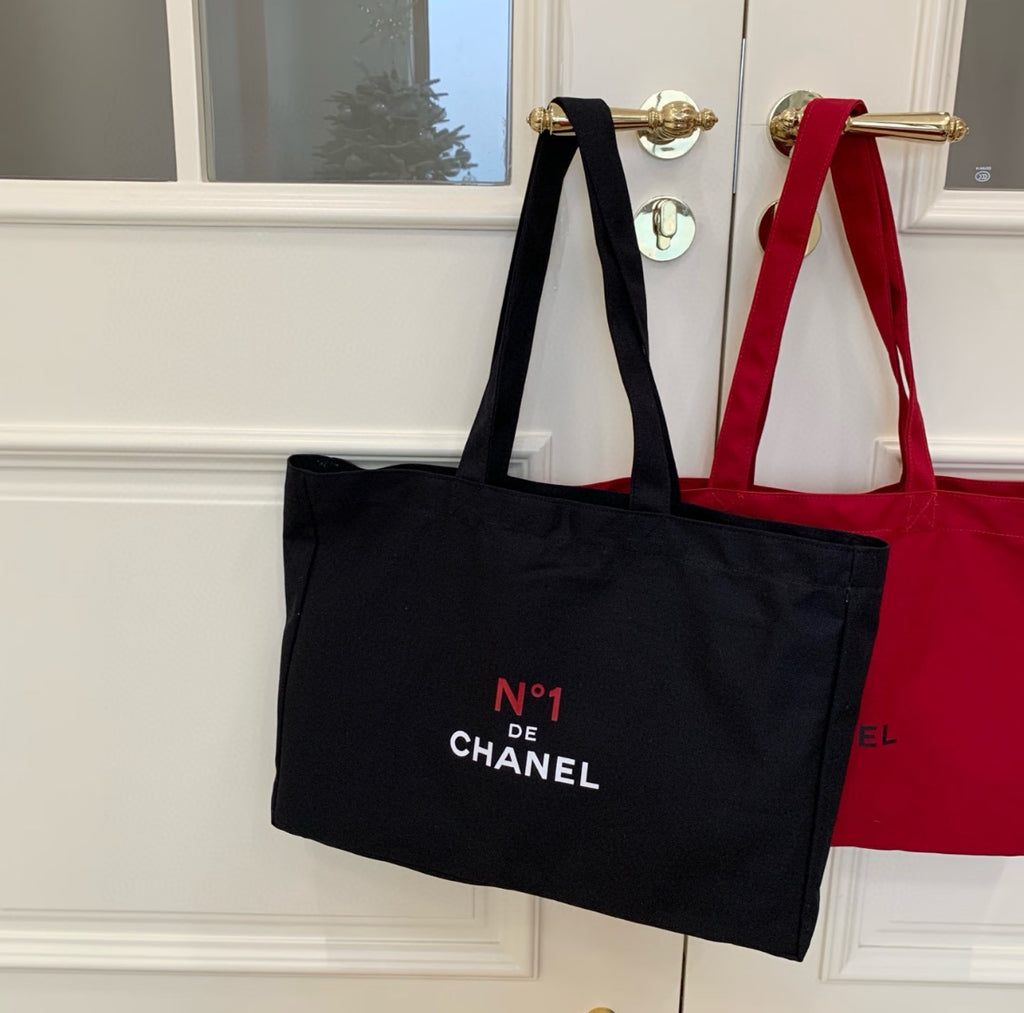 C-HANEL Floral Luxe Gift Set – Premium Skincare & Beauty Essentials black